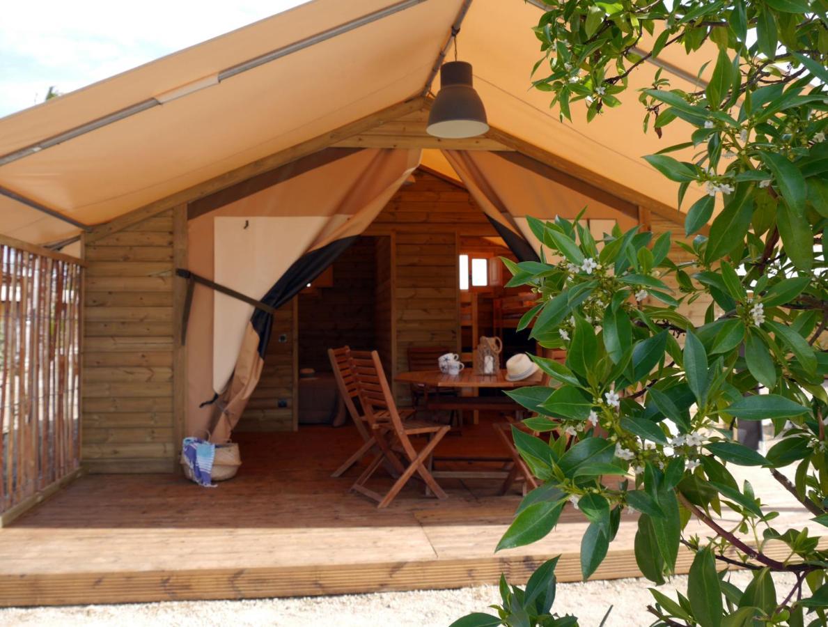 Camping Gavina Creixell Exterior foto